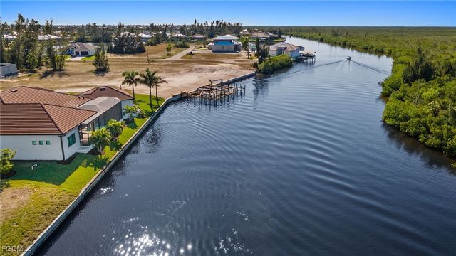 4323 Kismet PKWY W, Cape Coral, FL 33993