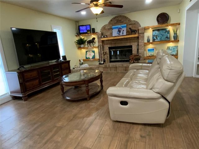 39742 GELLA WAY, Lady Lake, FL 32159