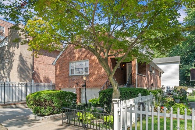 3132 Fairfield Avenue, Bronx, NY 10463