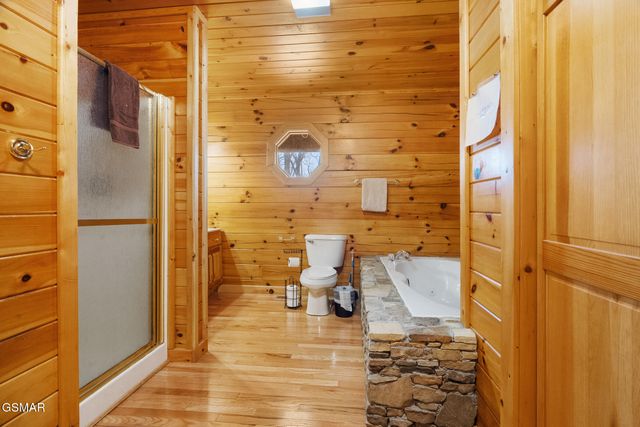 3175 Emerald Springs Loop, Sevierville, TN 37862