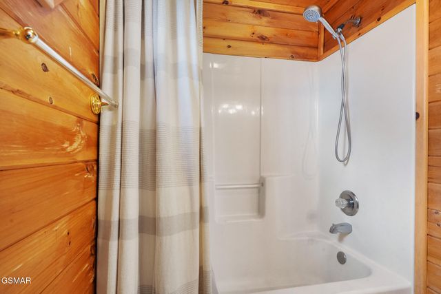 3175 Emerald Springs Loop, Sevierville, TN 37862