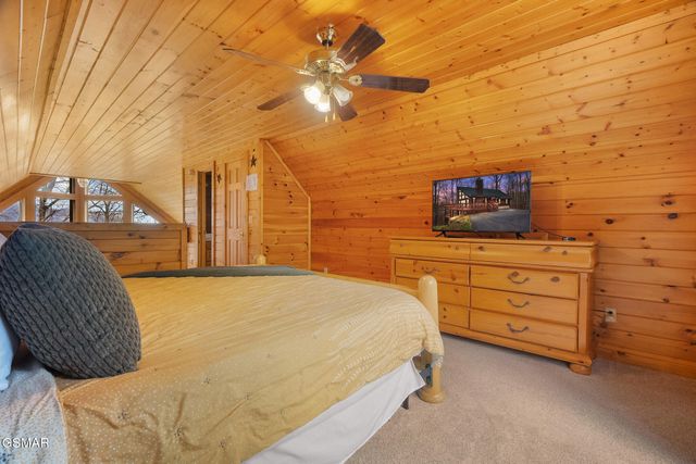 3175 Emerald Springs Loop, Sevierville, TN 37862