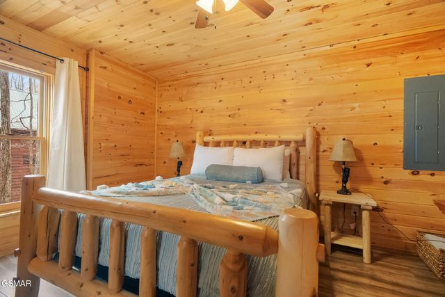 3175 Emerald Springs Loop, Sevierville, TN 37862