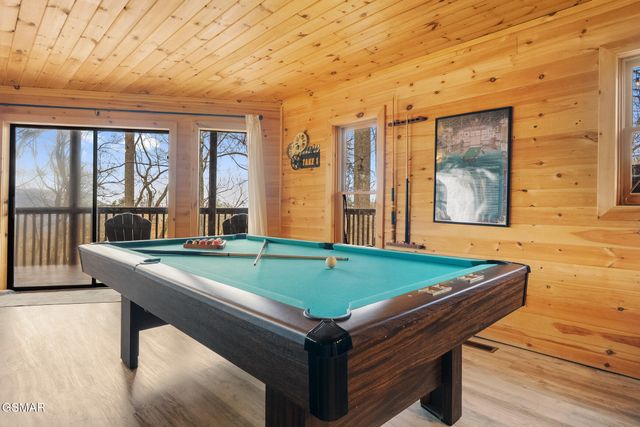 3175 Emerald Springs Loop, Sevierville, TN 37862