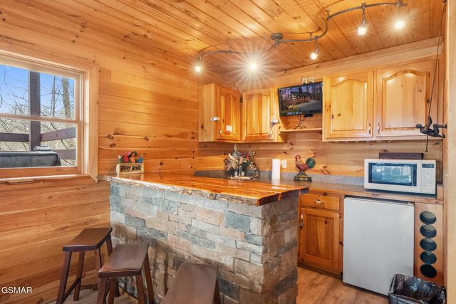 3175 Emerald Springs Loop, Sevierville, TN 37862