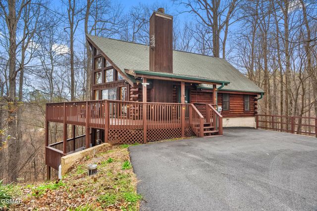 3175 Emerald Springs Loop, Sevierville, TN 37862