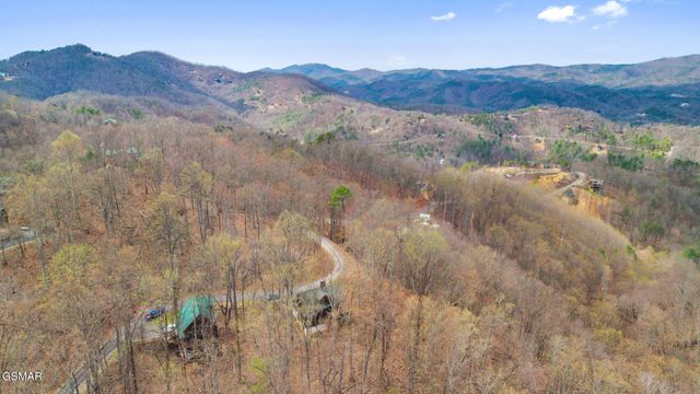 3175 Emerald Springs Loop, Sevierville, TN 37862