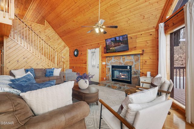 3175 Emerald Springs Loop, Sevierville, TN 37862