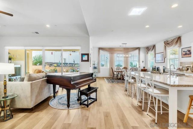 1949 Estancia Pl, Escondido, CA 92029
