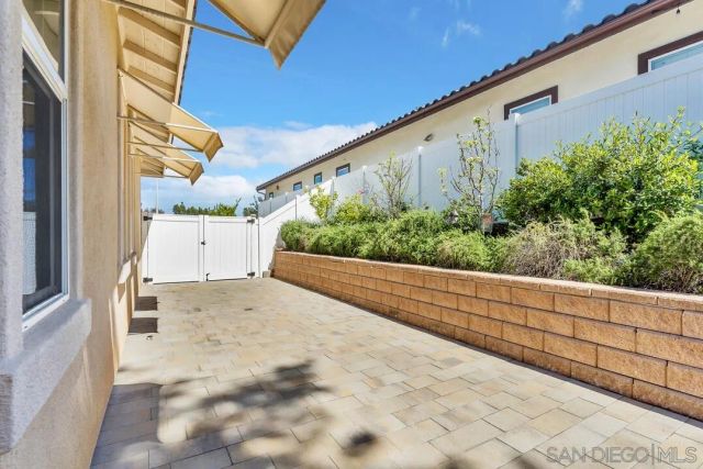 1949 Estancia Pl, Escondido, CA 92029