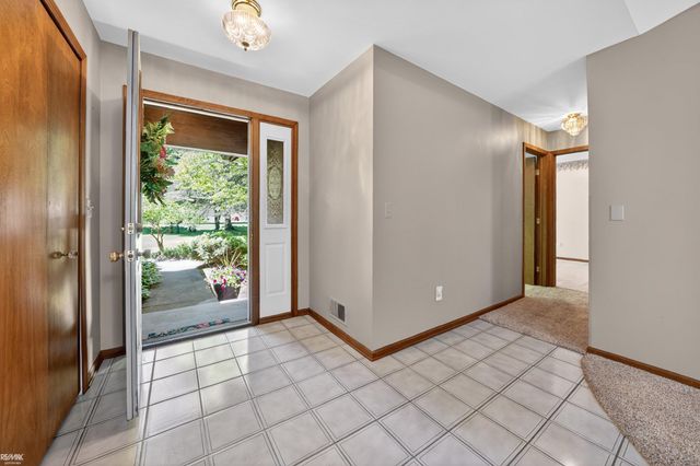 6440 Benoit Road, Clay, MI 48001