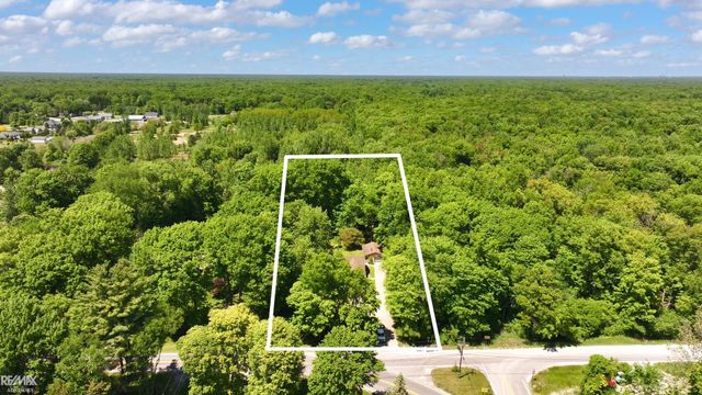 6440 Benoit Road, Clay, MI 48001