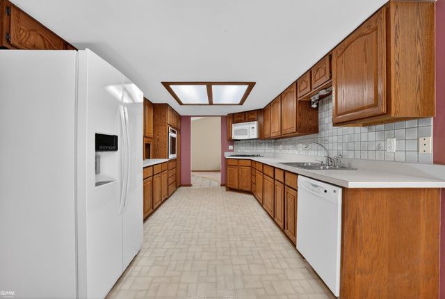 6440 Benoit Road, Clay, MI 48001