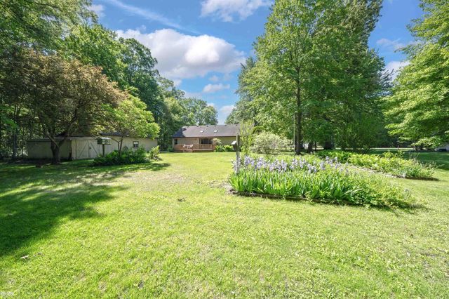 6440 Benoit Road, Clay, MI 48001