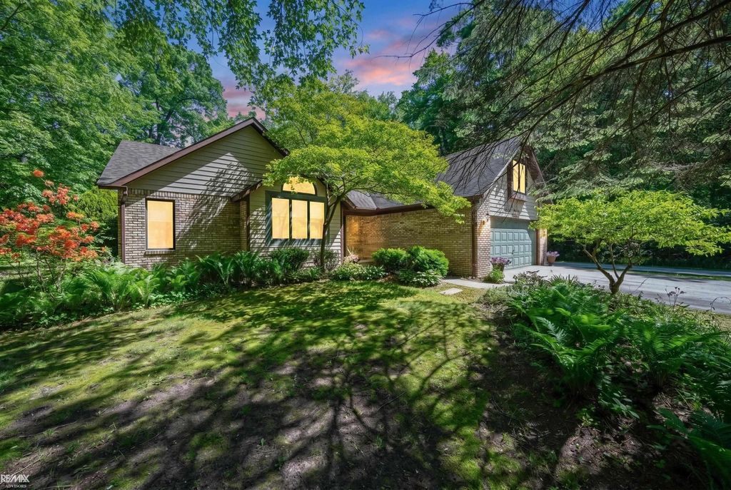 6440 Benoit Road, Clay, MI 48001