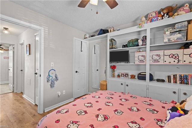 501 E Lake CIR, Chesapeake, VA 23322