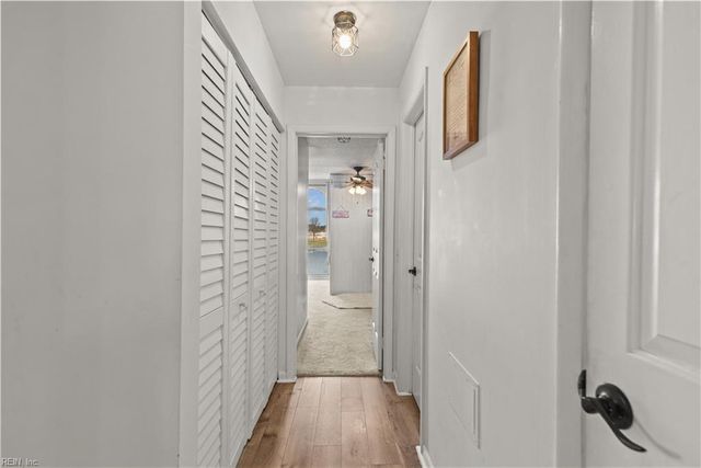 501 E Lake CIR, Chesapeake, VA 23322