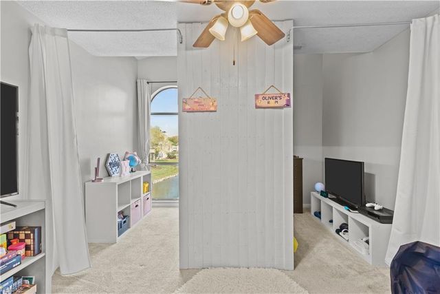 501 E Lake CIR, Chesapeake, VA 23322