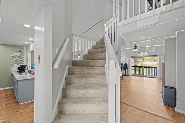 501 E Lake CIR, Chesapeake, VA 23322