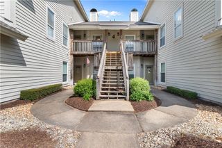 501 E Lake CIR, Chesapeake, VA 23322