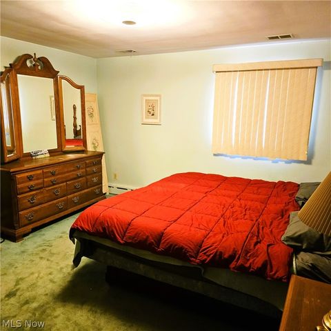 8201 Manorford Drive, Parma, OH 44129