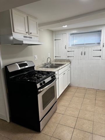1414 Kenilworth Avenue Basement, Berwyn, IL 60402
