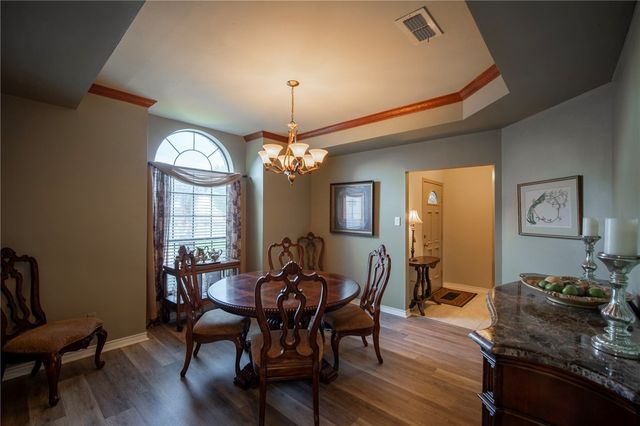 308 Sea Gate Dr, Portland, TX 78374