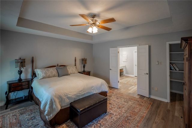 308 Sea Gate Dr, Portland, TX 78374