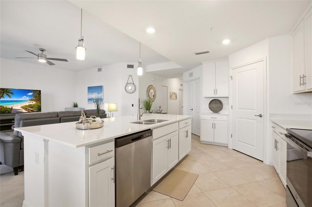 14214 HERITAGE LANDING BOULEVARD 816, Punta Gorda, FL 33955