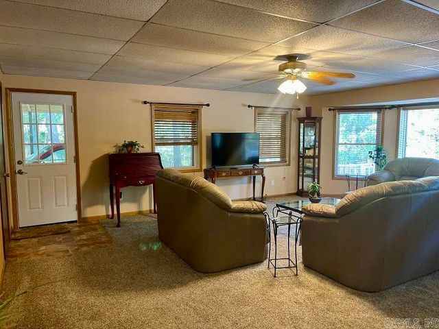 78 Cherokee Road, Cherokee Village, AR 72529