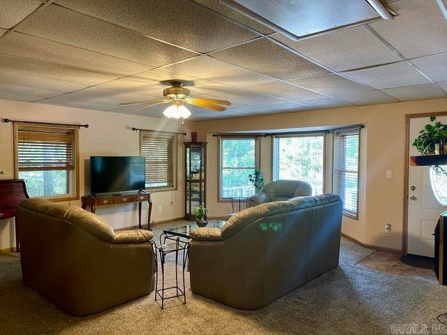 78 Cherokee Road, Cherokee Village, AR 72529