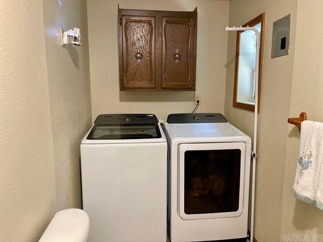 78 Cherokee Road, Cherokee Village, AR 72529