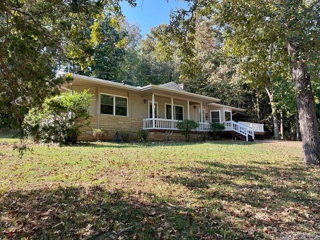 78 Cherokee Road, Cherokee Village, AR 72529