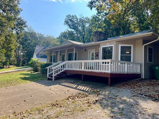 78 Cherokee Road, Cherokee Village, AR 72529