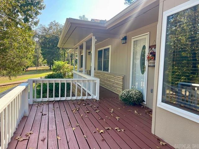 78 Cherokee Road, Cherokee Village, AR 72529