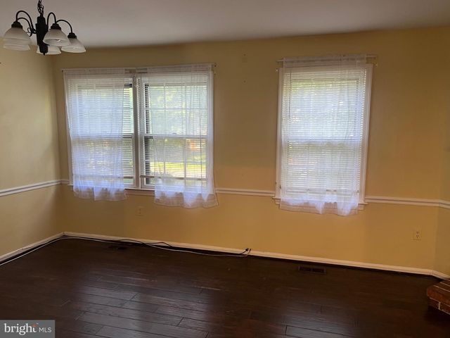 367 LINDEN CT, Herndon, VA 20170