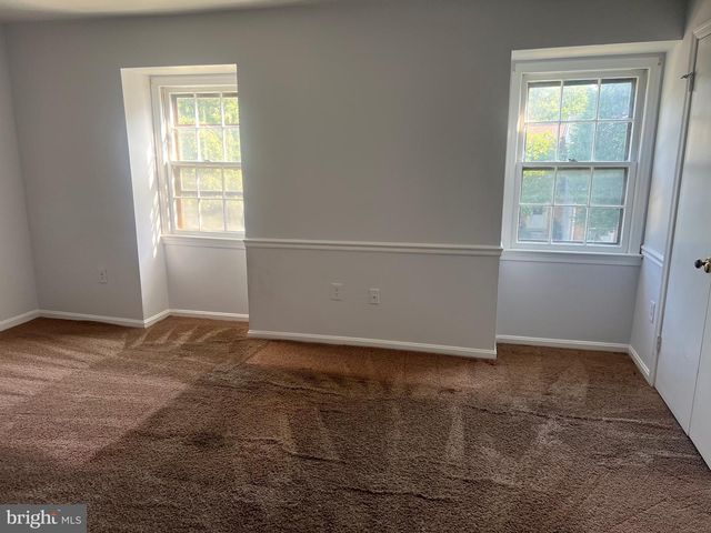 367 LINDEN CT, Herndon, VA 20170