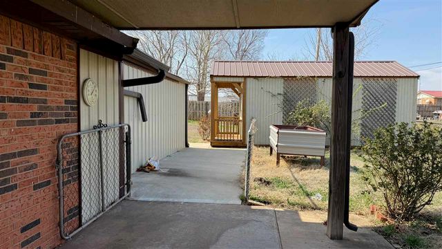 491 Holstein Circle, Sterling, OK 73567