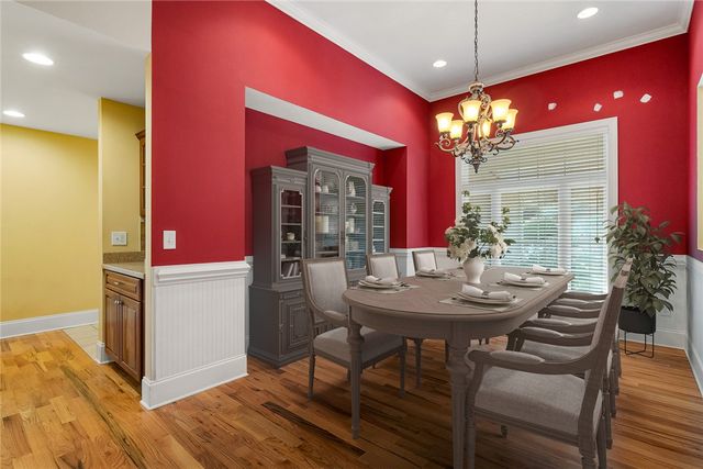 214 South Summit Drive, Seneca, SC 29672