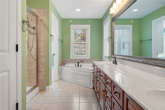 214 South Summit Drive, Seneca, SC 29672