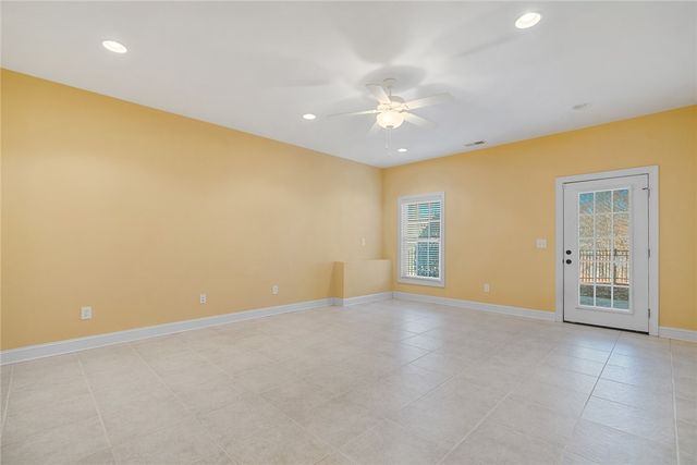 214 South Summit Drive, Seneca, SC 29672