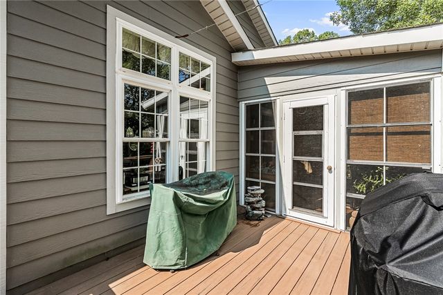 214 South Summit Drive, Seneca, SC 29672