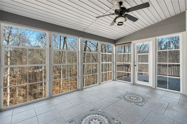 214 South Summit Drive, Seneca, SC 29672