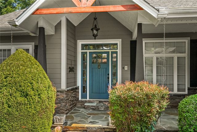 214 South Summit Drive, Seneca, SC 29672