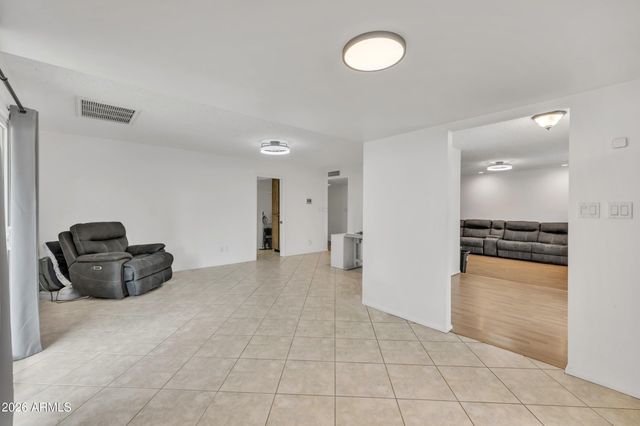 3833 W PHELPS Road, Phoenix, AZ 85053