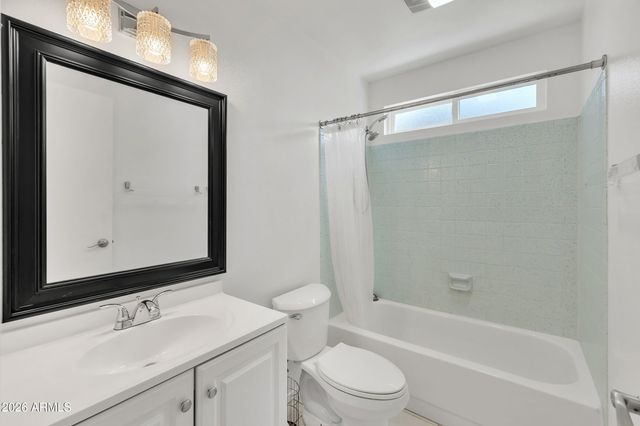 3833 W PHELPS Road, Phoenix, AZ 85053