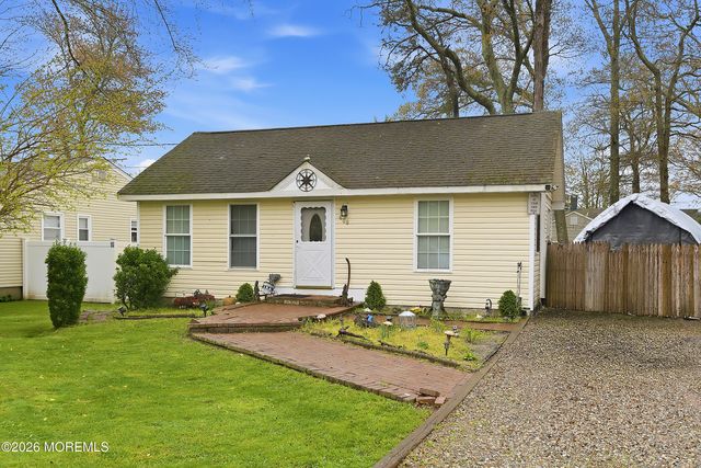 608 E Holly Boulevard, Bayville, NJ 08721