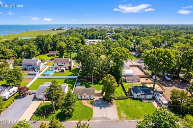 608 E Holly Boulevard, Bayville, NJ 08721