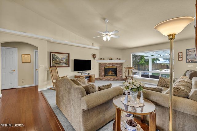 2866 La Cresta Circle, Minden, NV 89423