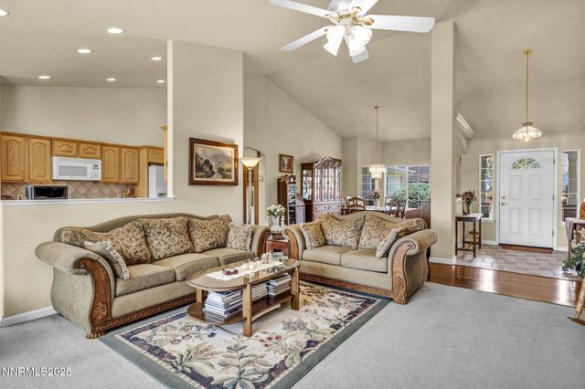 2866 La Cresta Circle, Minden, NV 89423